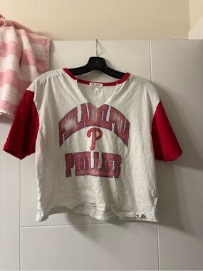 LAST CHANCE Philadelphia Phillies Womens White & Red Short Sleeve Tee - 47 brand